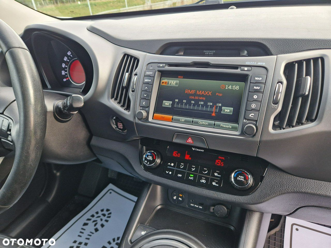 Kia Sportage - 11