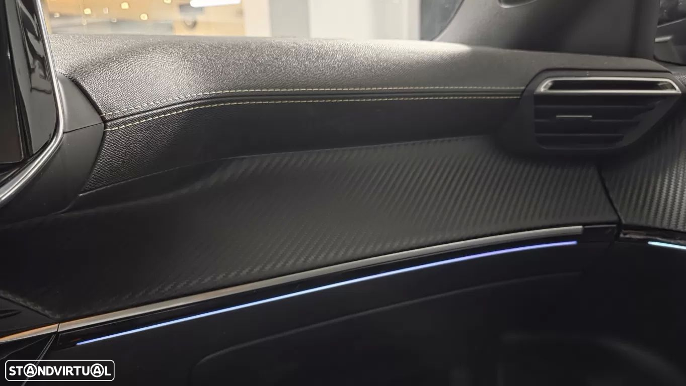 Peugeot 2008 1.2 PureTech GT Line EAT8 - 11