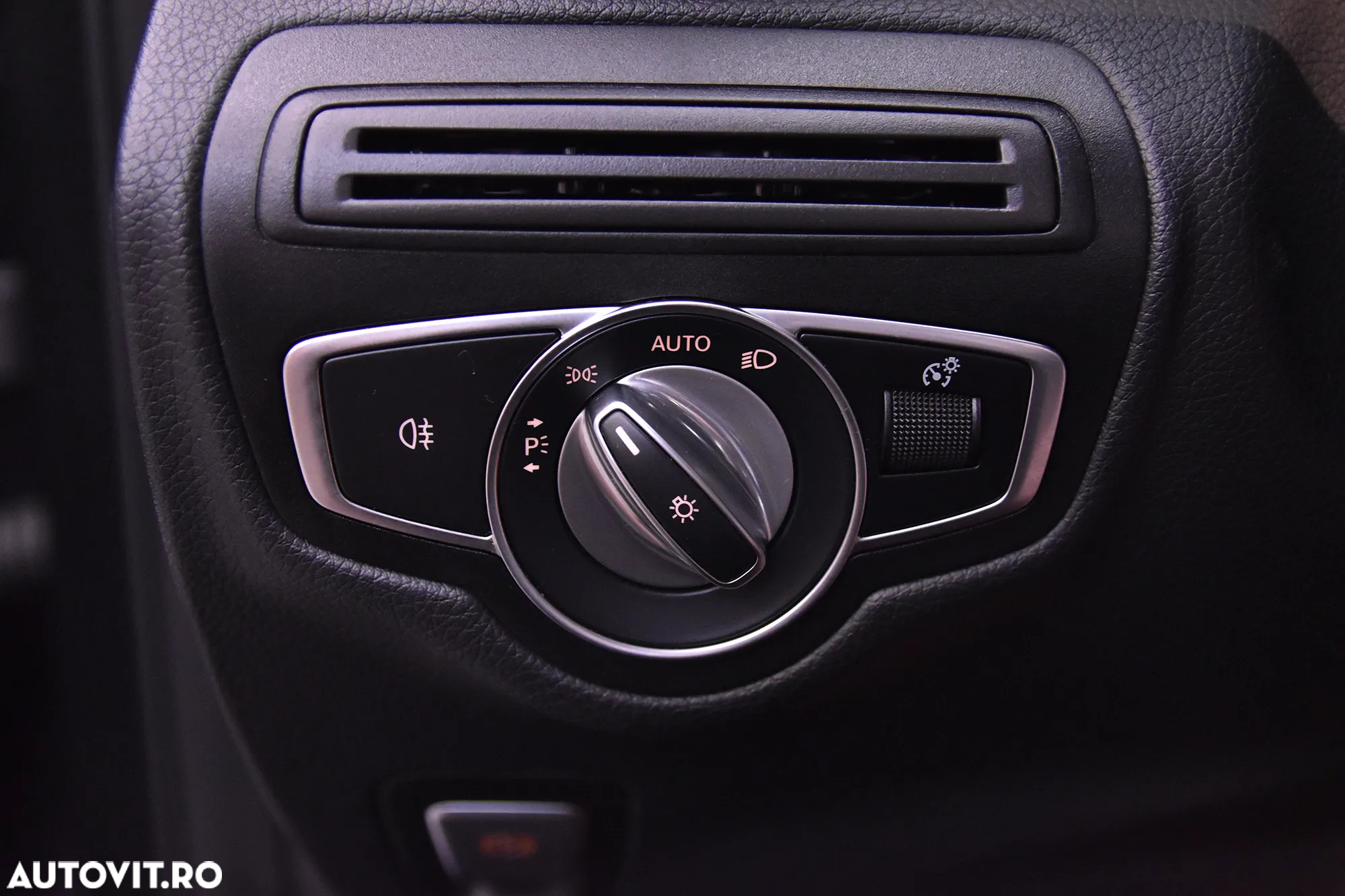 Mercedes-Benz GLC 300 de 4MATIC - 15