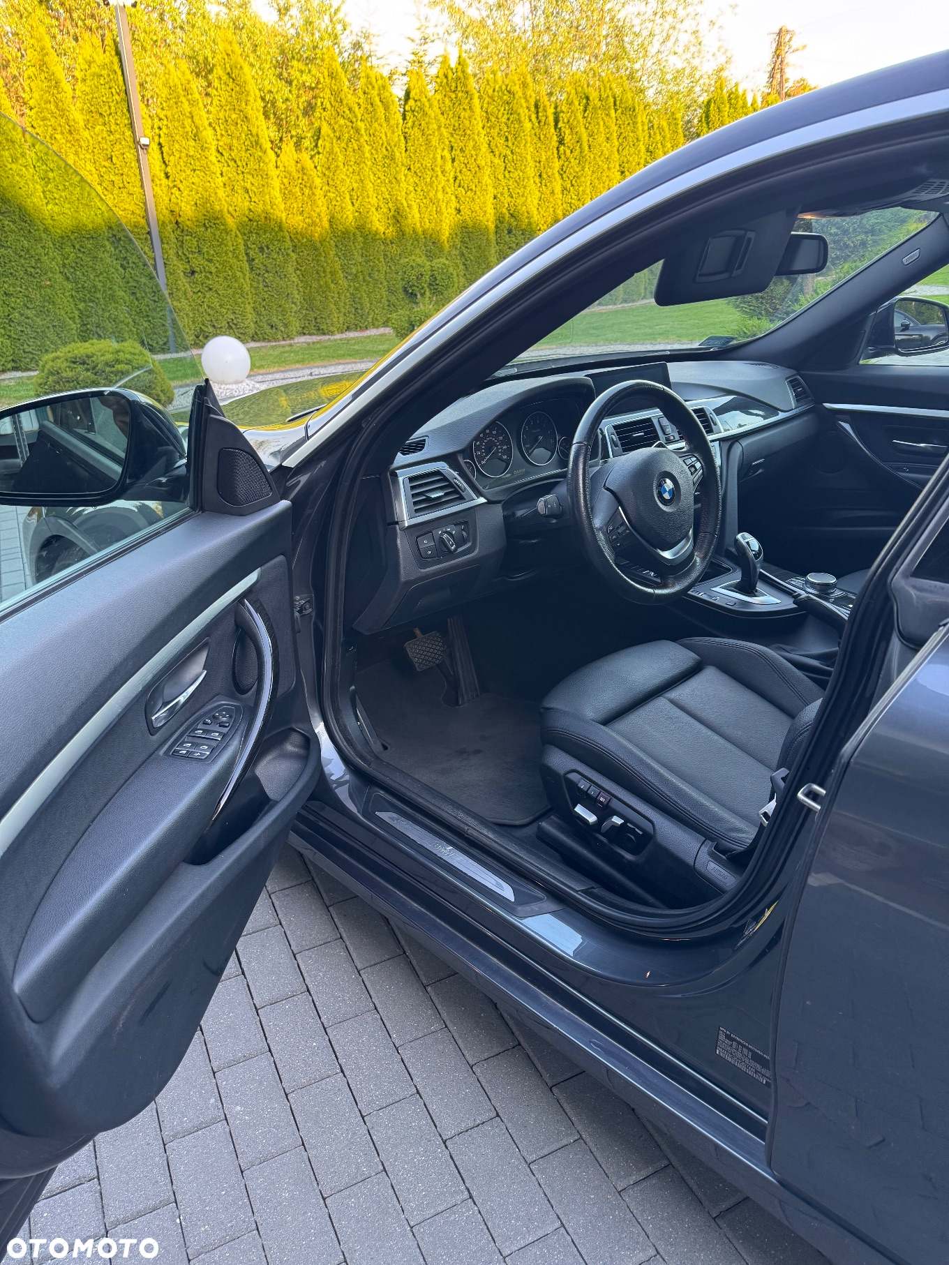 BMW 3GT 330i xDrive - 3