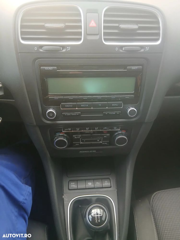 Volkswagen Golf 1.6 Team - 10