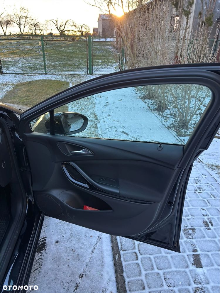 Opel Astra 1.4 Turbo Start/Stop Dynamic - 19