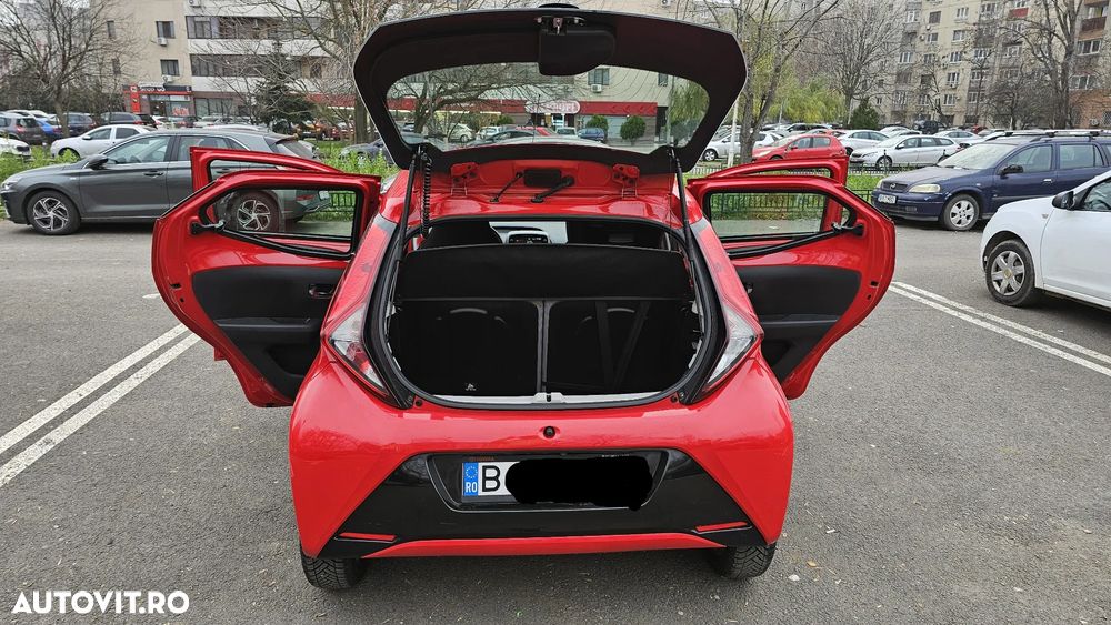Toyota Aygo 1.0 VVY-I 5 usi MultiMode X-connect - 2