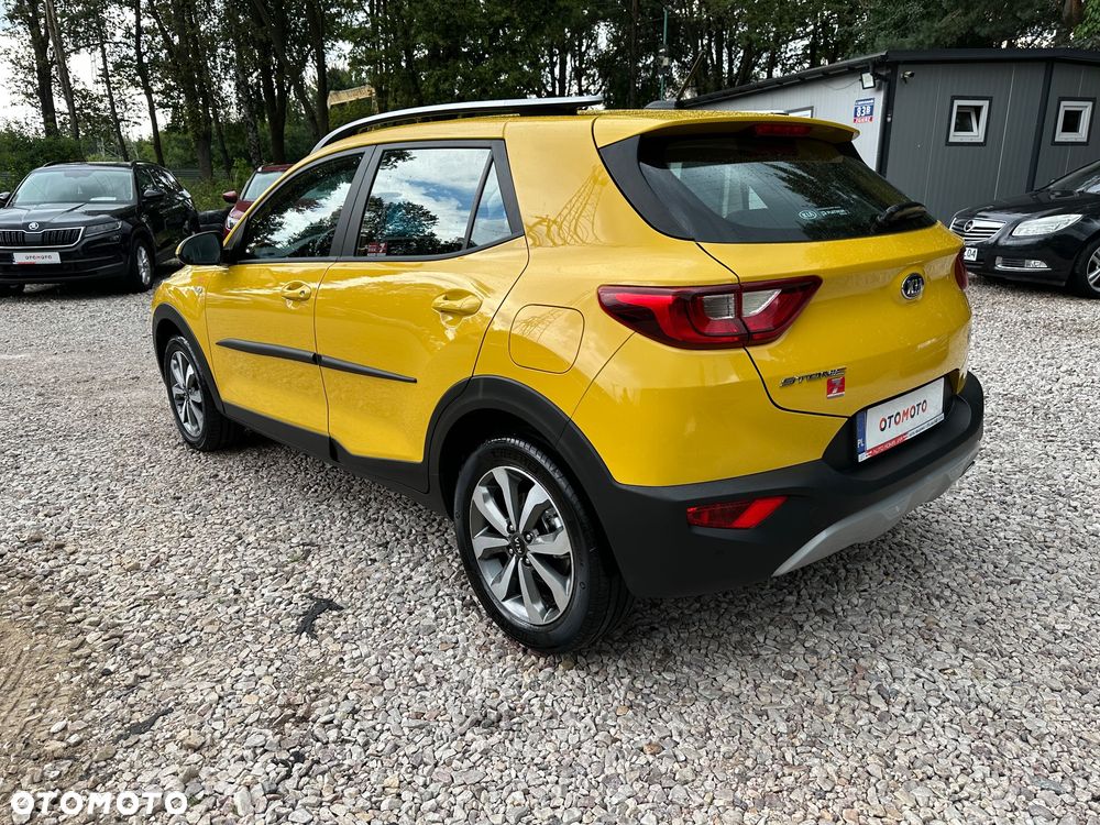Kia Stonic 1.2 L - 4