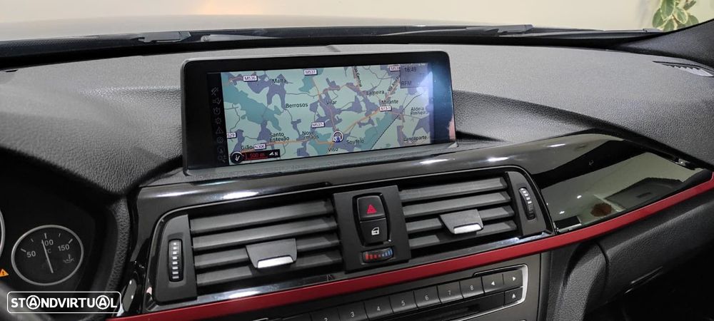 BMW 318 d Auto Line Sport - 33