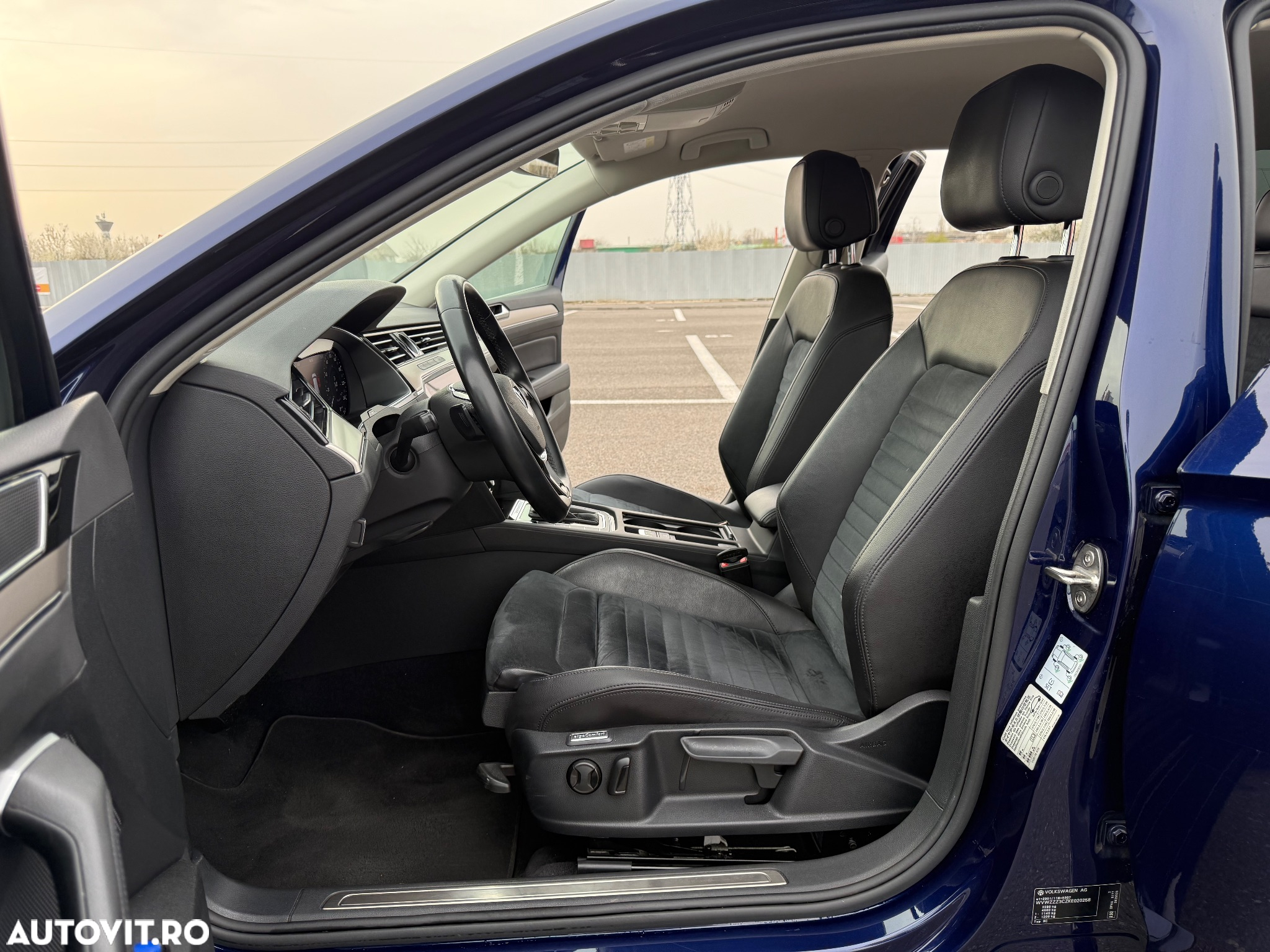 Volkswagen Passat 2.0 TDI DSG 4Motion Highline - 33