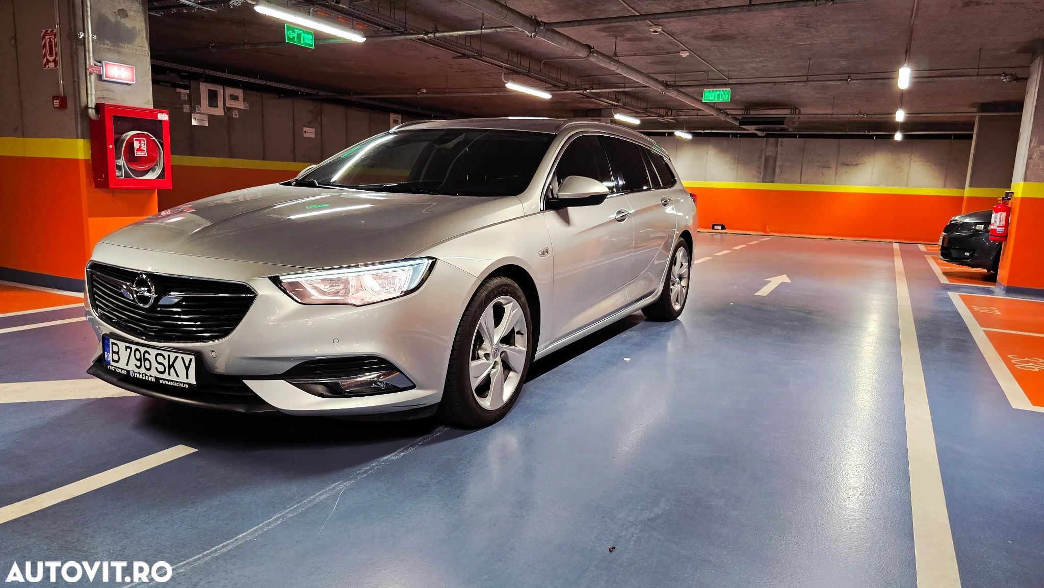 Opel Insignia Sports Tourer 1.5 Direct InjectionT Aut Innovation - 1