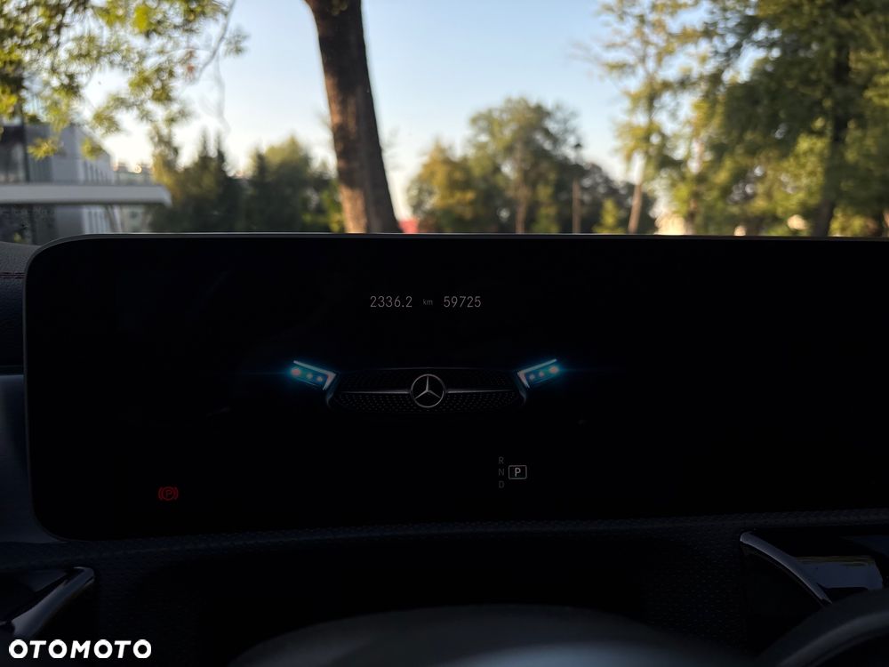 Mercedes-Benz CLA 220 4-Matic AMG Line 7G-DCT - 13