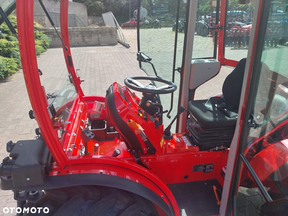 ANTONIO CARRARO TRX 5800 YANMAR 51,5KM Obracany kokpit i fotel 4 cylindry 2091cm3 - 20