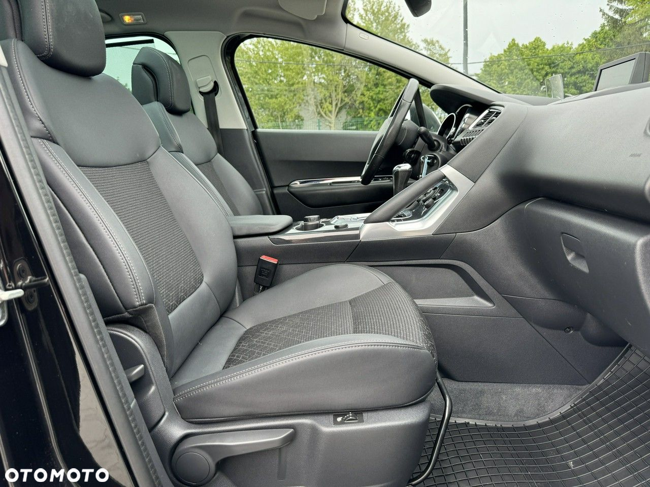 Peugeot 3008 BlueHDi 120 EAT6 Stop & Start Business Line - 36