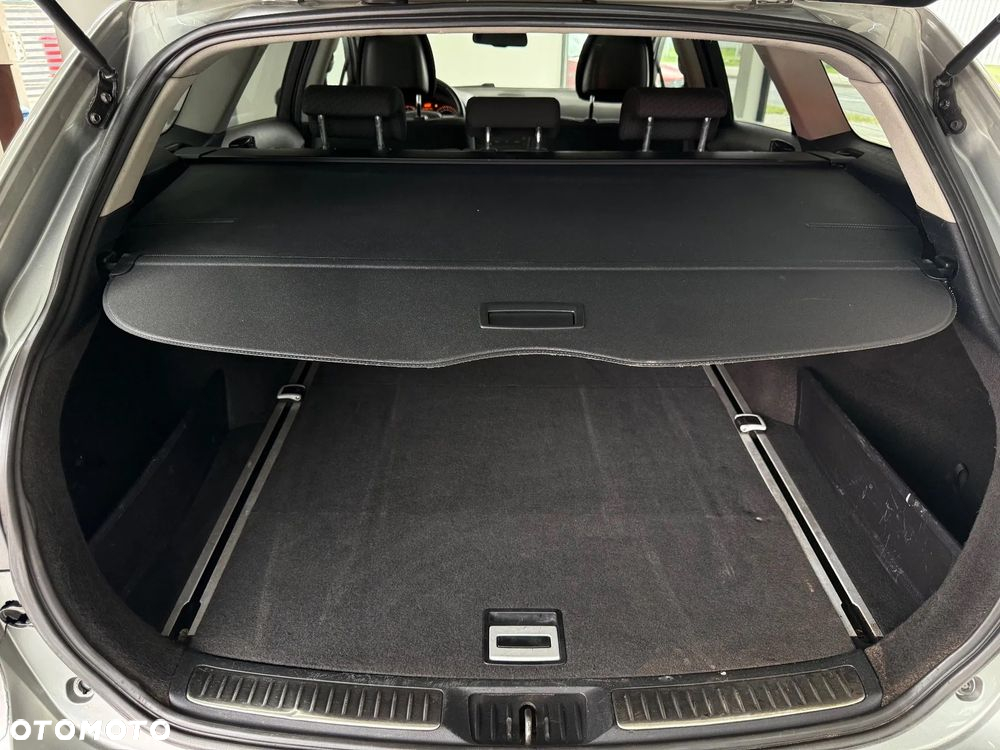 Toyota Avensis 2.0 D-4D Luna - 8