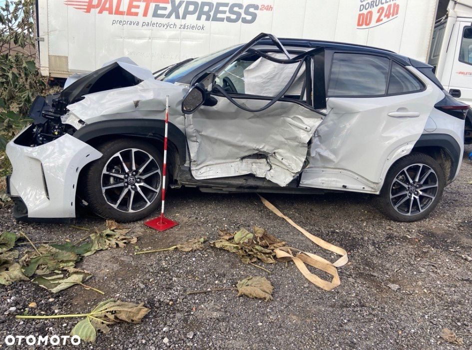 Toyota Yaris Cross 1.5 VVT-i GR Sport - 3