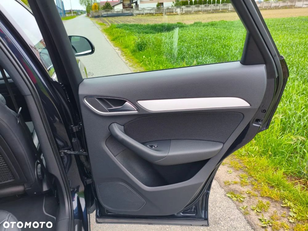 Audi Q3 - 24