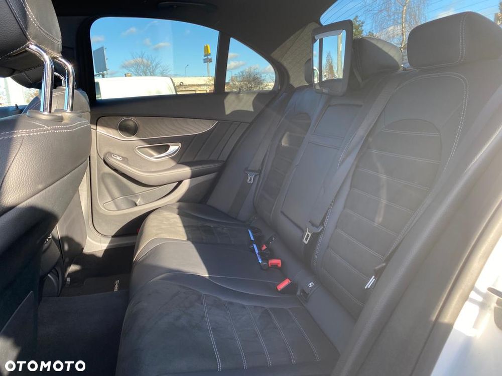Mercedes-Benz Klasa C 220 d 4MATIC 9G-TRONIC - 12