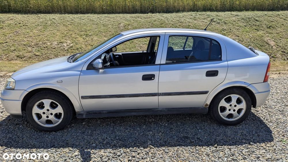 Opel Astra 1.6 16V 100 - 1