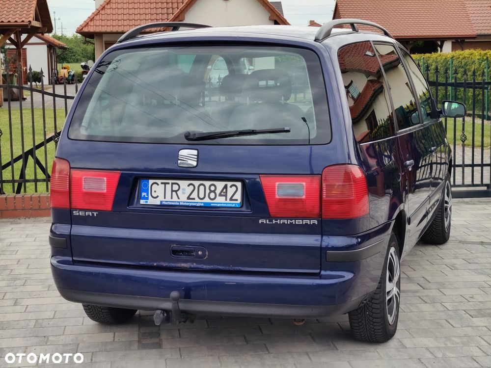 Seat Alhambra 2.0i Comfort - 9