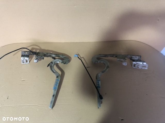 Zawias maski Peugeot 5008 2009-2016 lewy prawy - 1