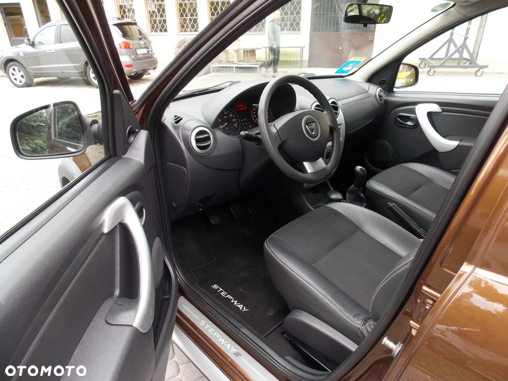Dacia Sandero Stepway2 1.6 - 18