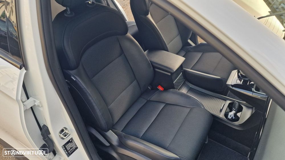 MG MG4 64 kWh Luxury - 31