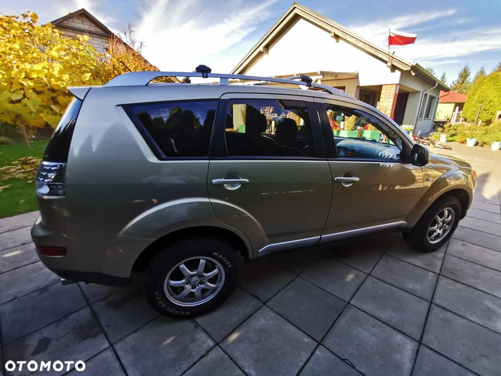 Mitsubishi Outlander 2.2 DI-D 4WD Intense - 5