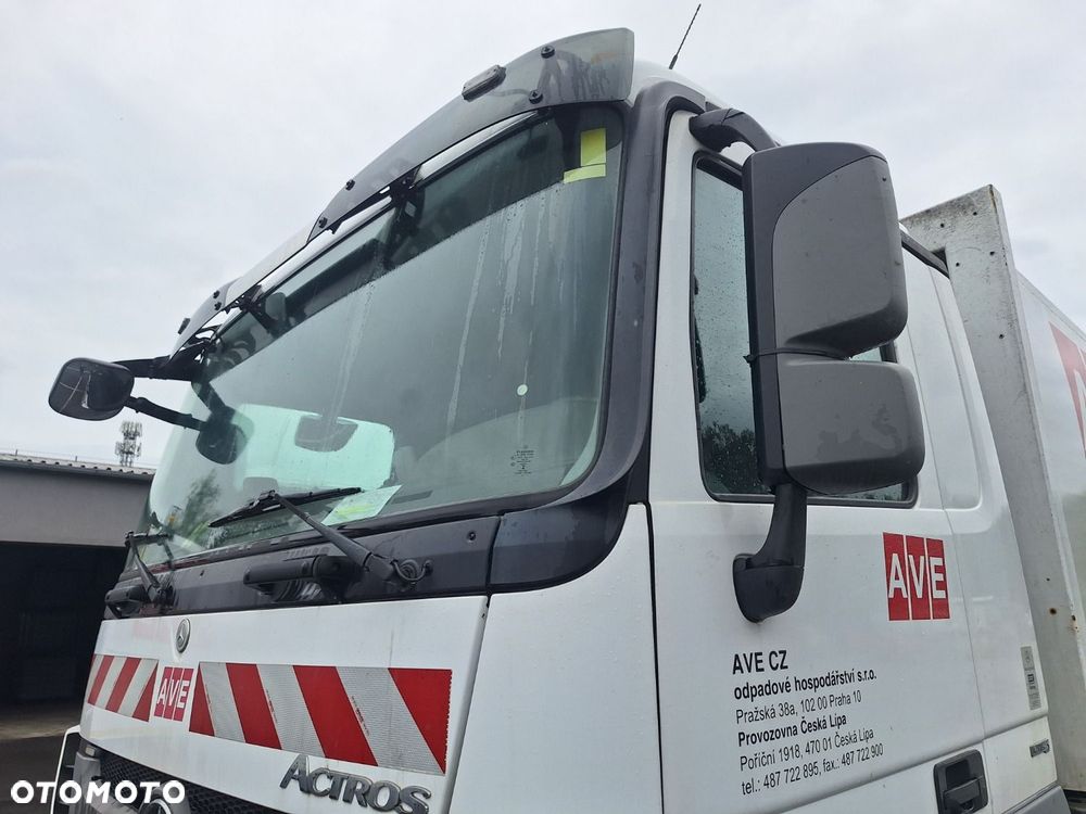 Versalift Actros 1832 L - 31