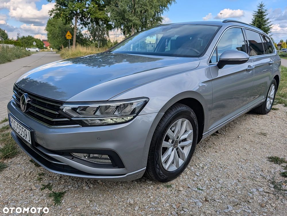 Volkswagen Passat 2.0 TDI SCR DSG - 2