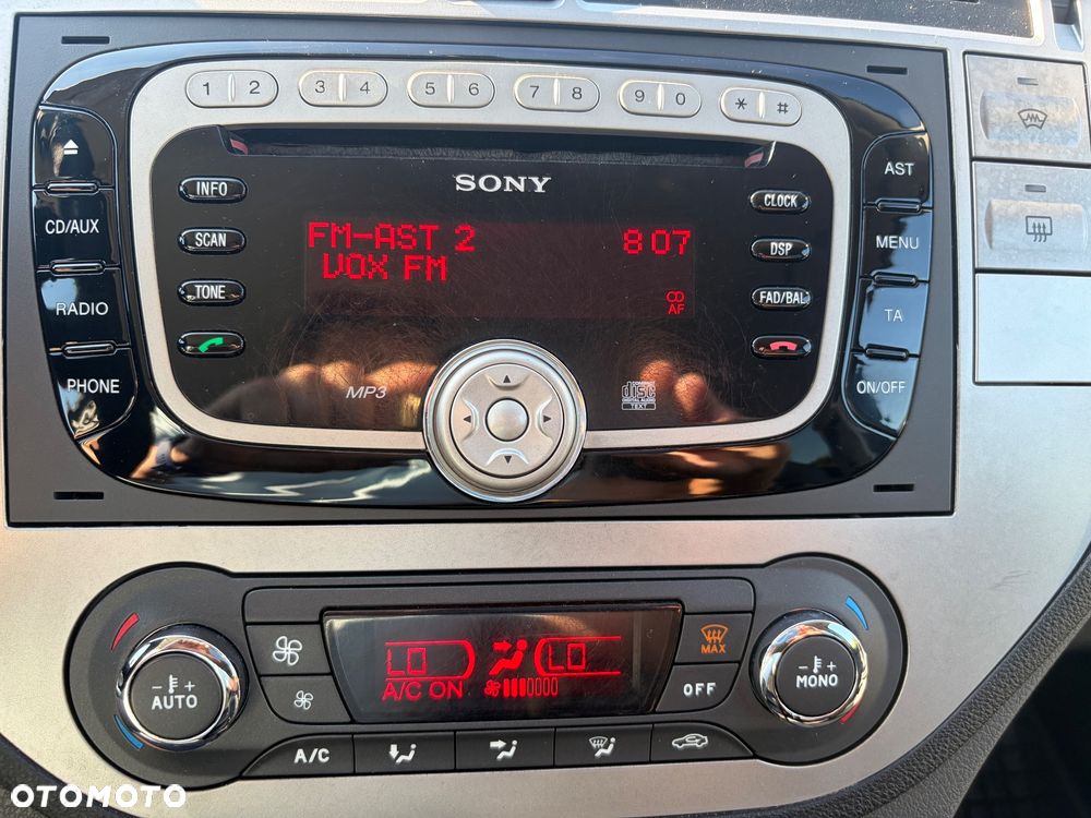 Ford C-MAX 1.8 Trend - 36