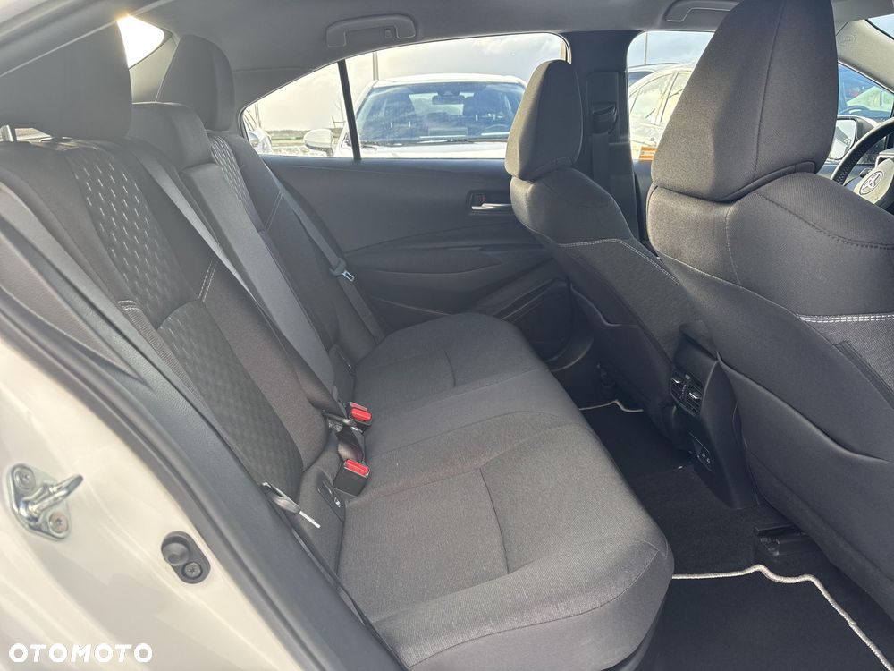 Toyota Corolla 1.8 Hybrid Comfort - 16