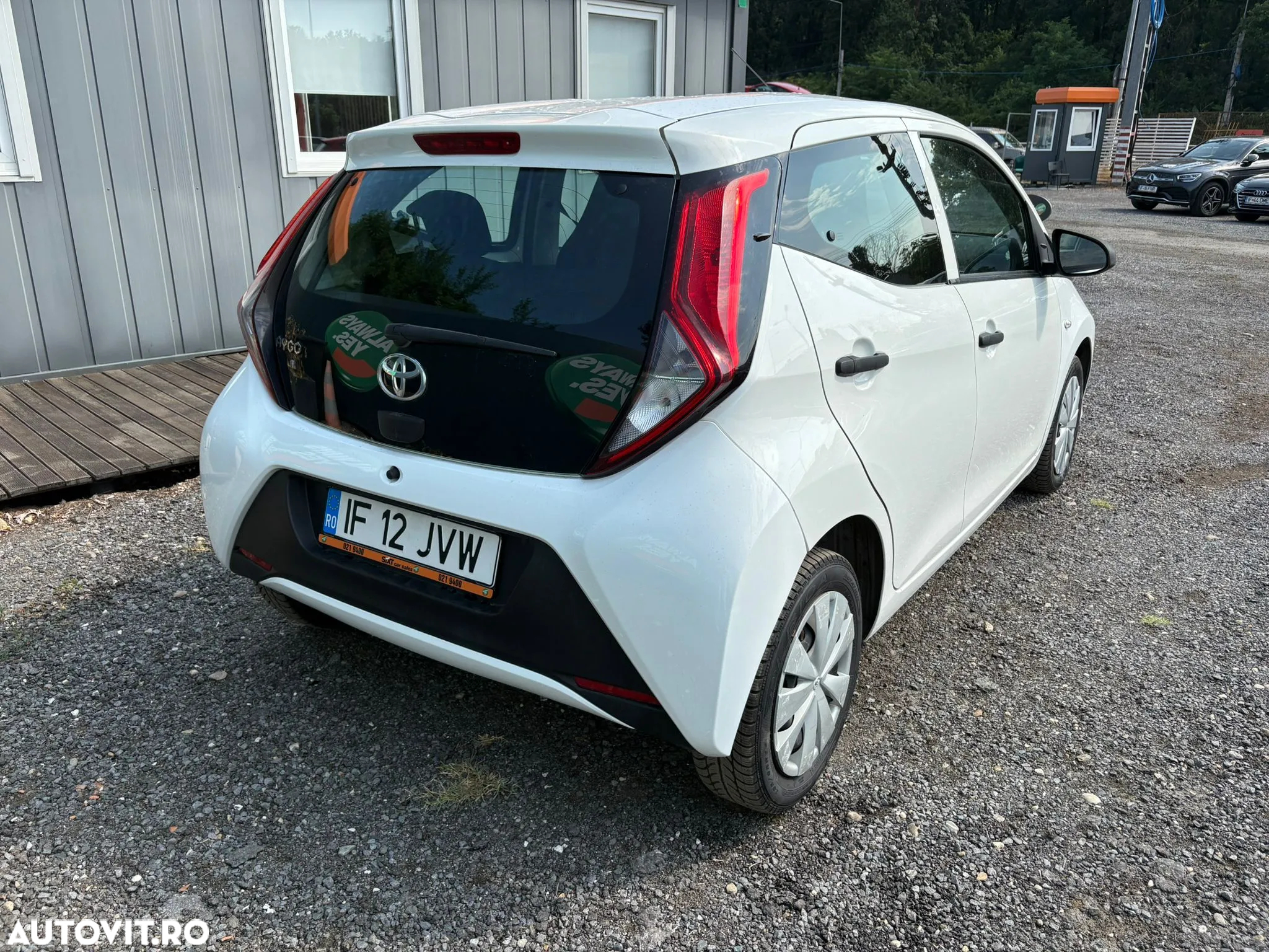 Toyota Aygo 1.0 VVY-I 5 usi X - 4