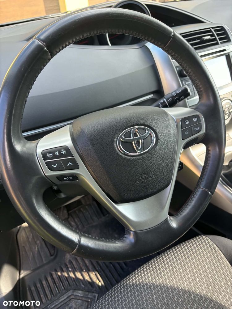 Toyota Verso 1.6 D-4D Premium 7os - 19