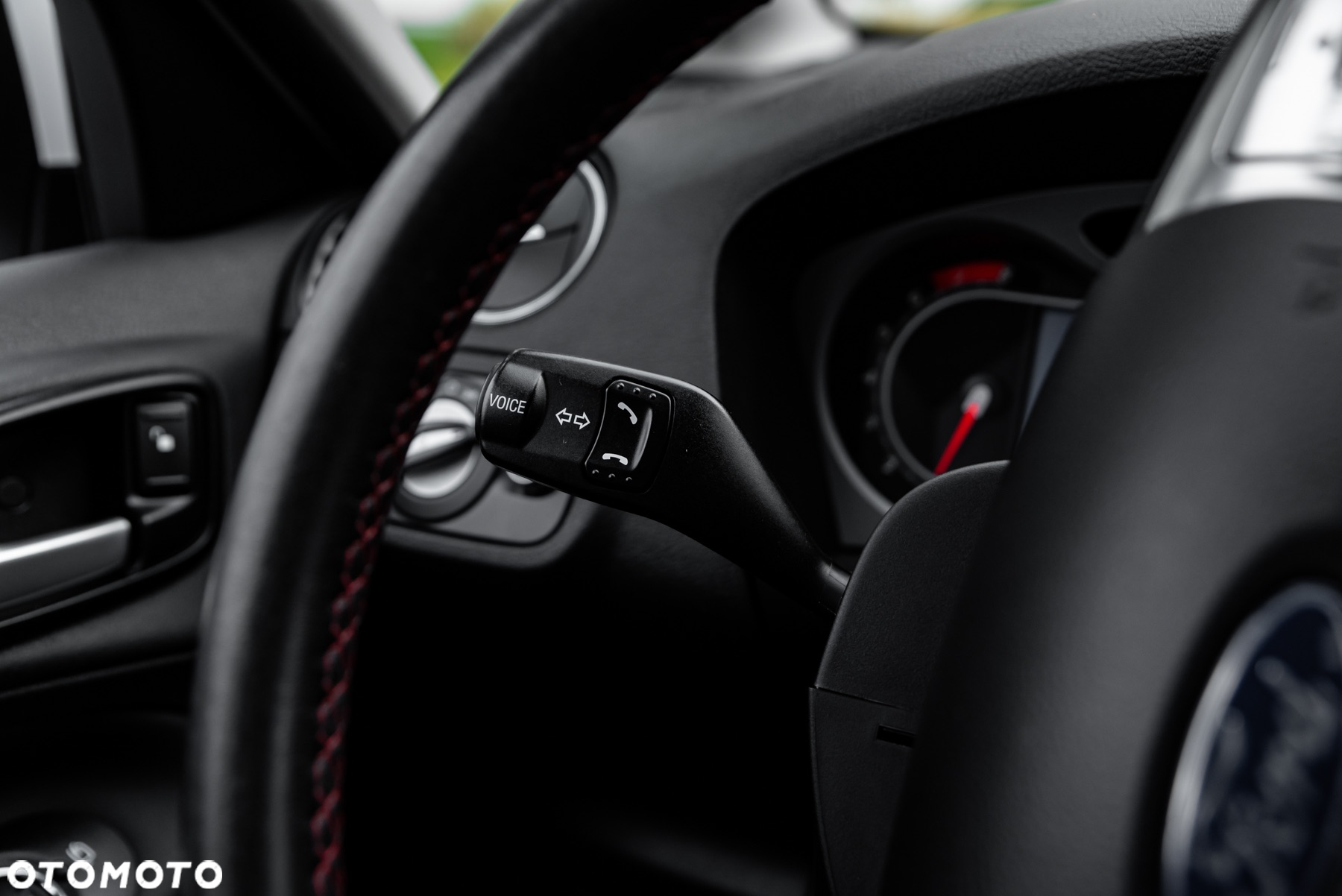Ford S-Max 2.0 EcoBoost Titanium - 31