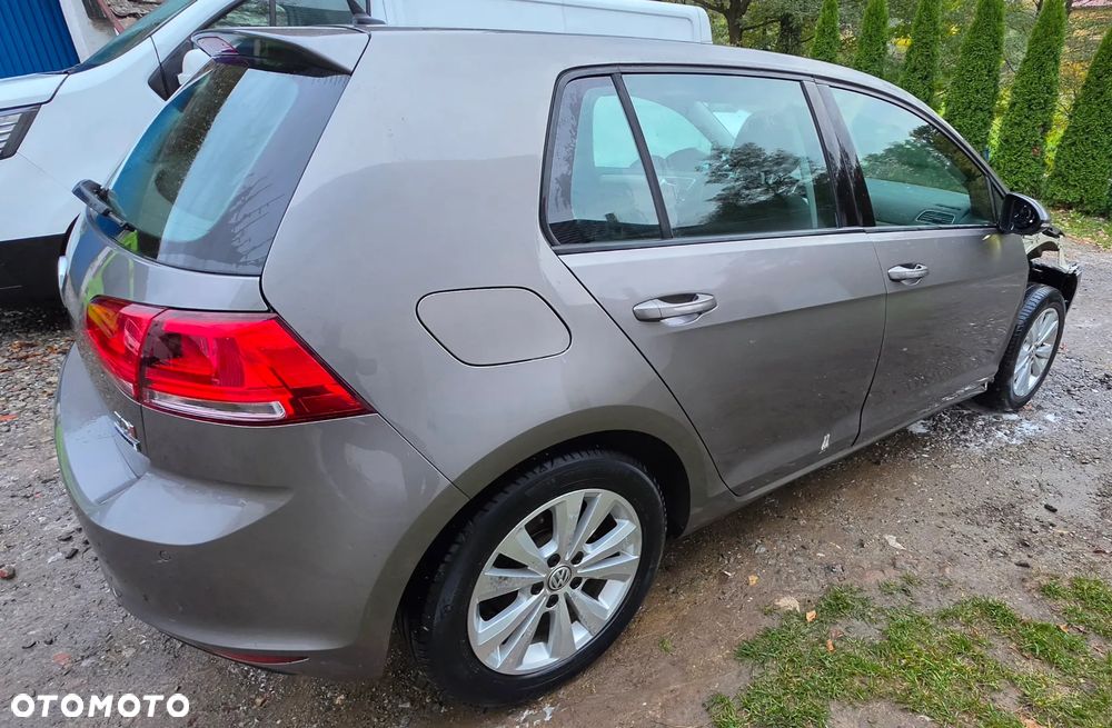 Volkswagen Golf - 3