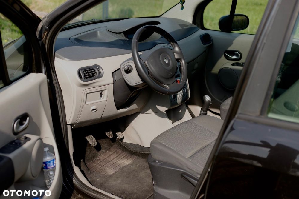 Renault Modus 1.6 16V Cite - 17