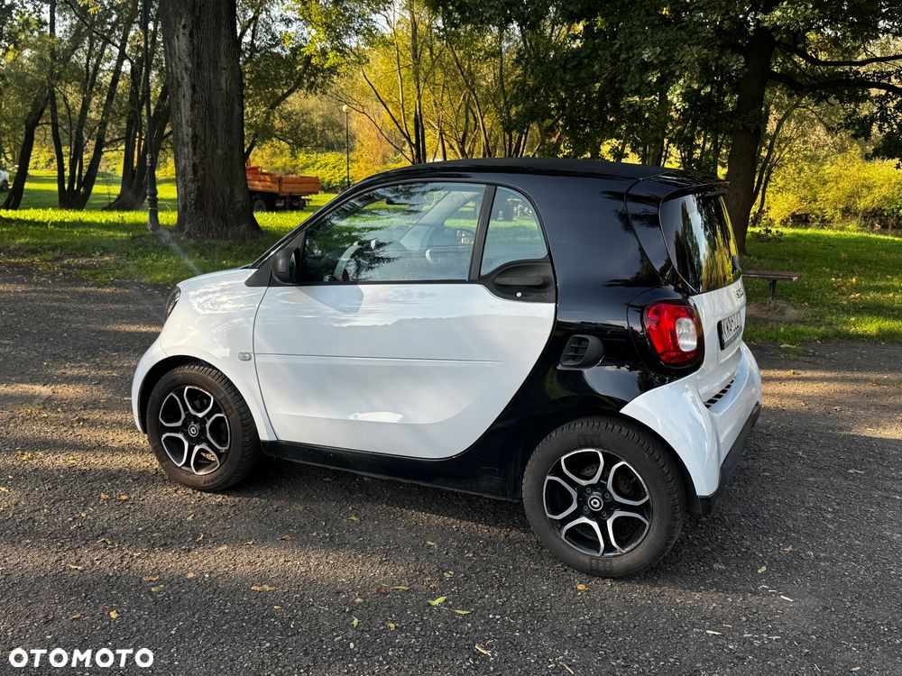 Smart Fortwo 2015 photo 3