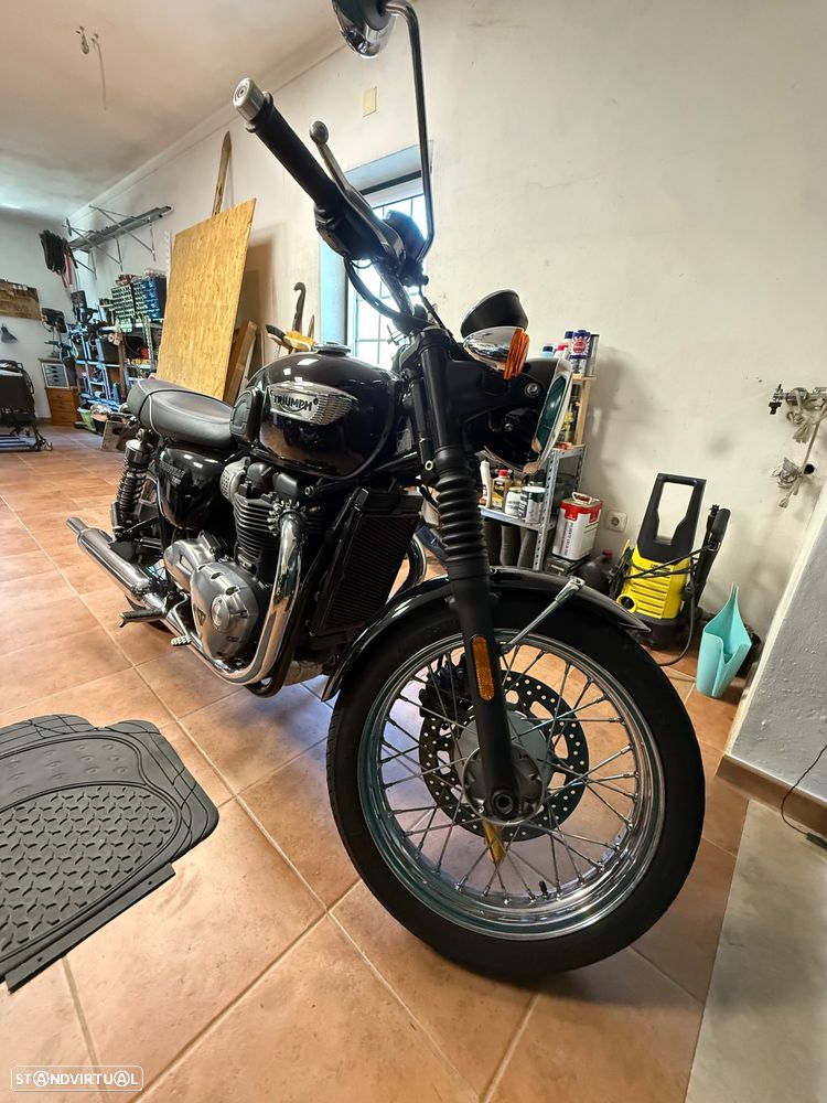 Triumph Bonneville T100 - 6