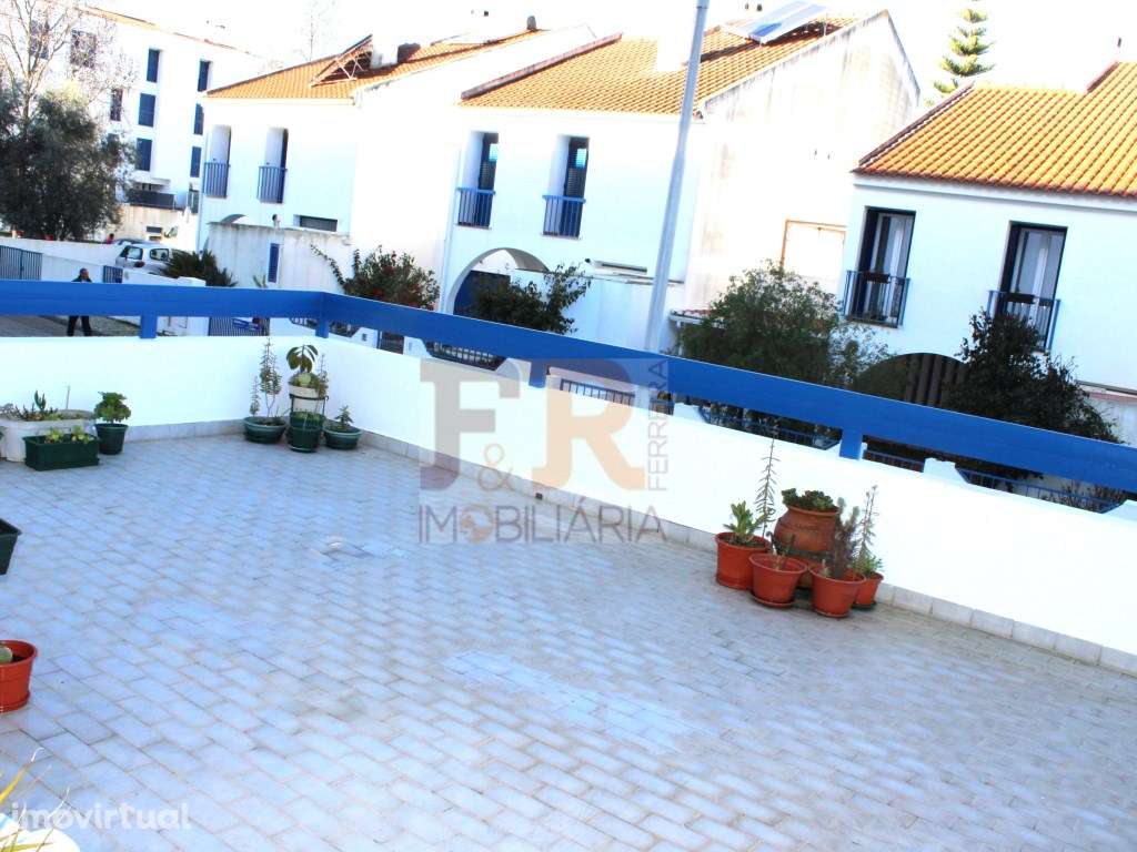 Apartamento T2 com Terraço! Urbanização Portais Arrábida, Palmela - Grande imagem: 4/39
