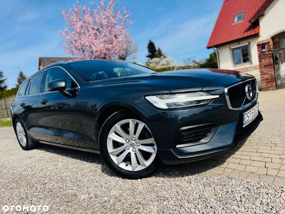 Volvo V60 D3 Momentum Pro - 26