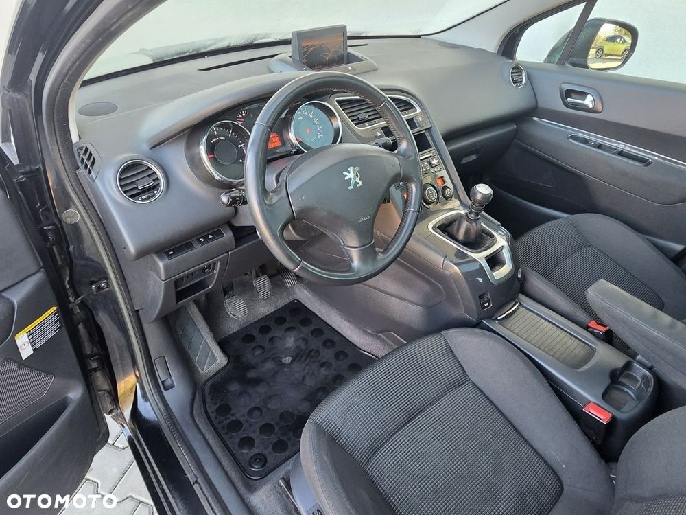 Peugeot 5008 - 28