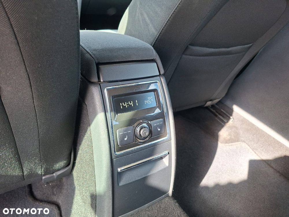 Skoda Superb 1.8 TSI Exclusive - 15