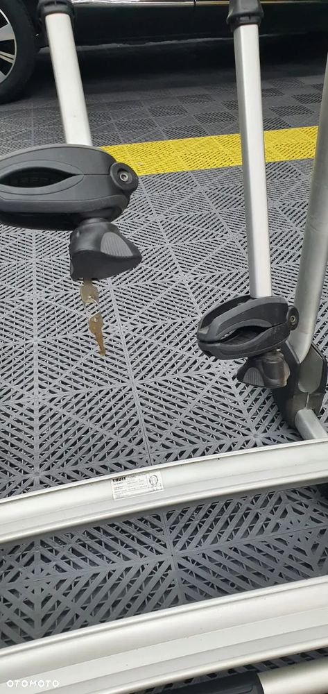 Bagażnik rowerowy kamper  Thule Elite  Fiamma na 3 rowery - 5