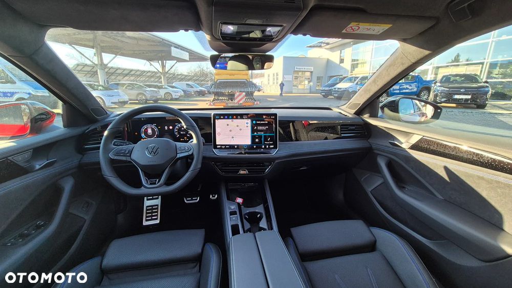 Volkswagen Passat Variant 2.0 TSI 4Mot R-Line Plus DSG - 12