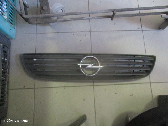 Grelha Friso 90580679 OPEL ZAFIRA A 2000 FRENTE - 1
