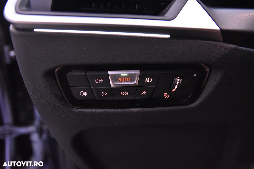 BMW Seria 3 330e Aut. M Sport - 15