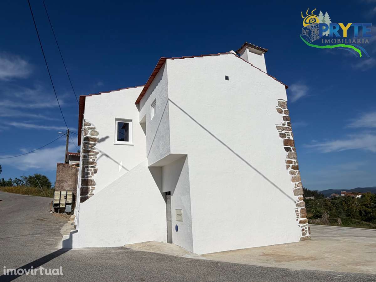 Moradia T3 remodelada situada 6 quilómetros de Cernache do Bonjardim - Grande imagem: 2/60