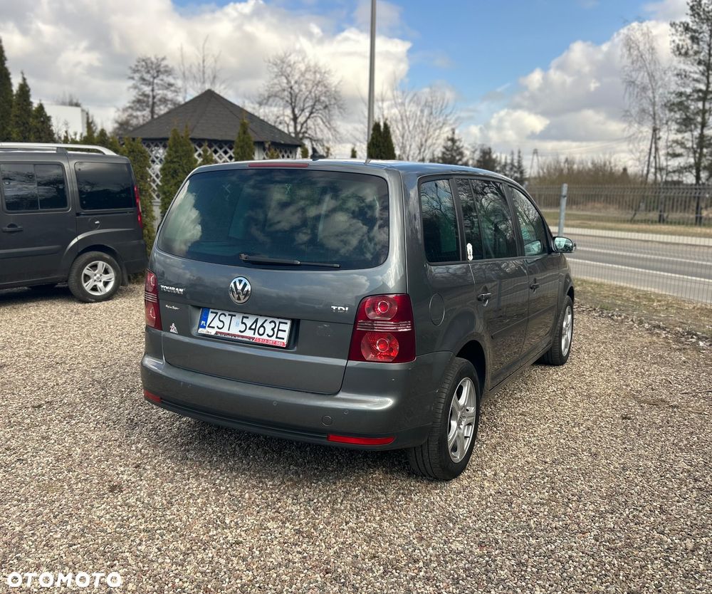 Volkswagen Touran 1.9 TDI DPF Conceptline - 7