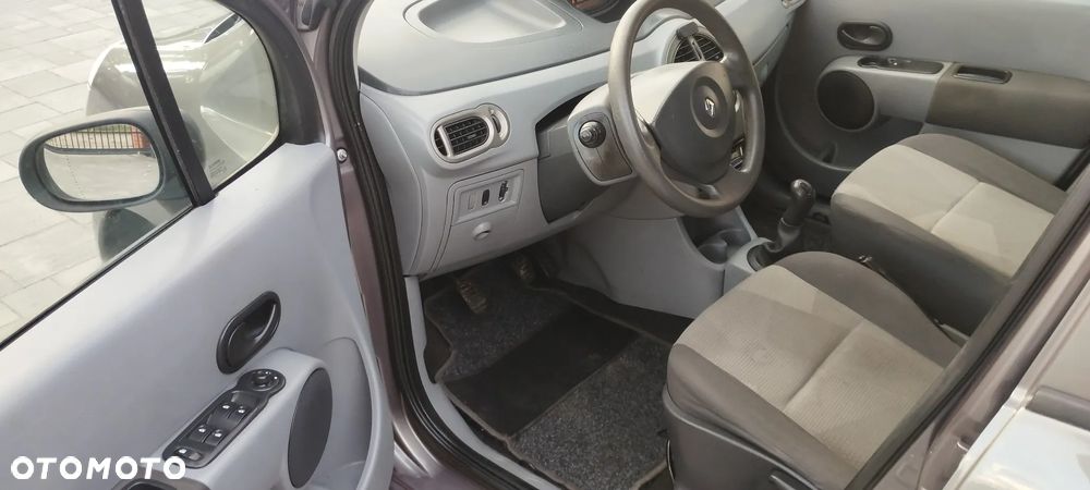 Renault Modus 1.2 16V Limited - 8