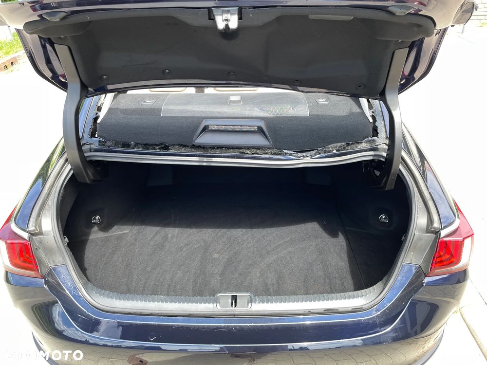 Lexus ES 300h Business Edition - 19