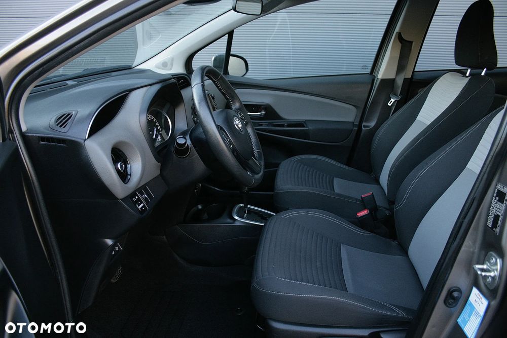 Toyota Yaris - 11