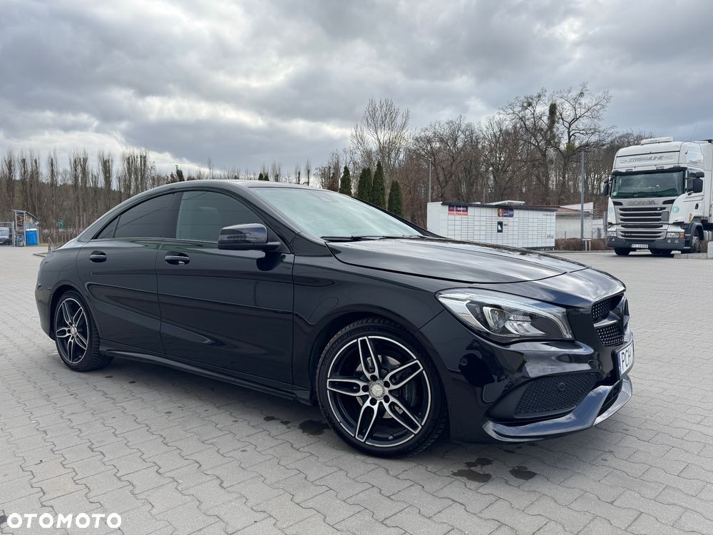 Mercedes-Benz CLA 200 7G-DCT AMG Line - 3