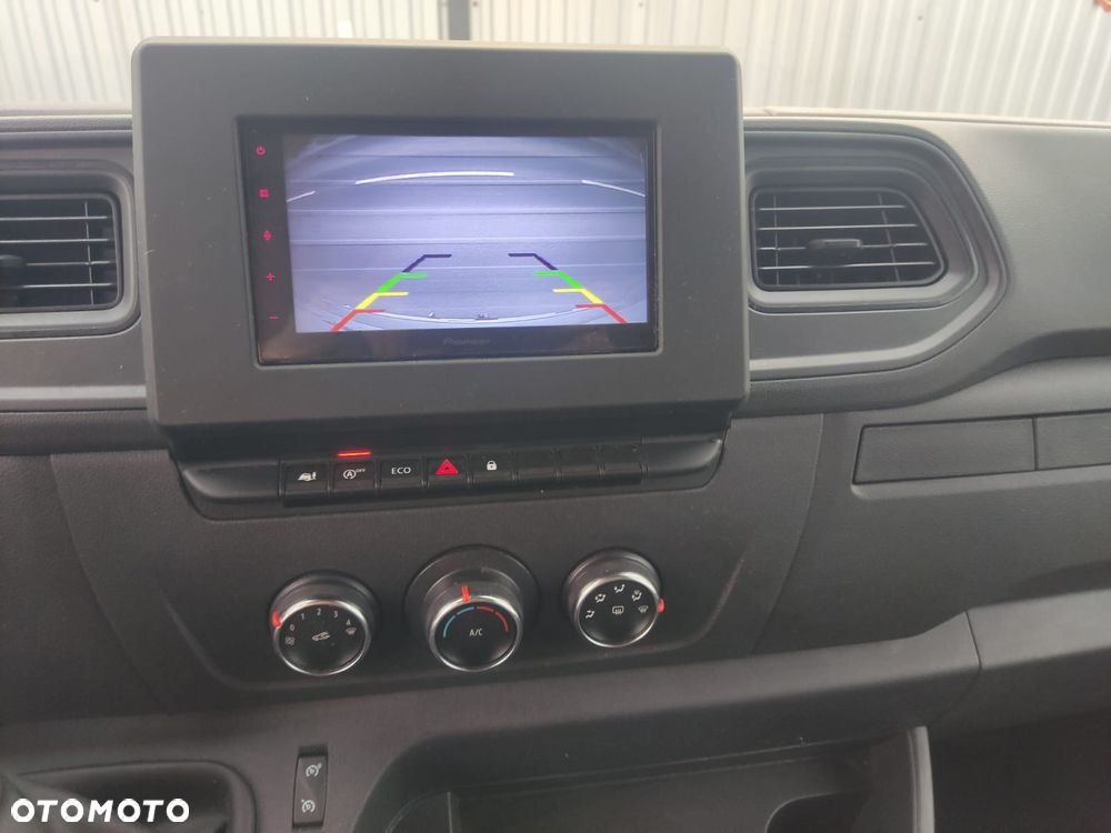 Renault Master - 24